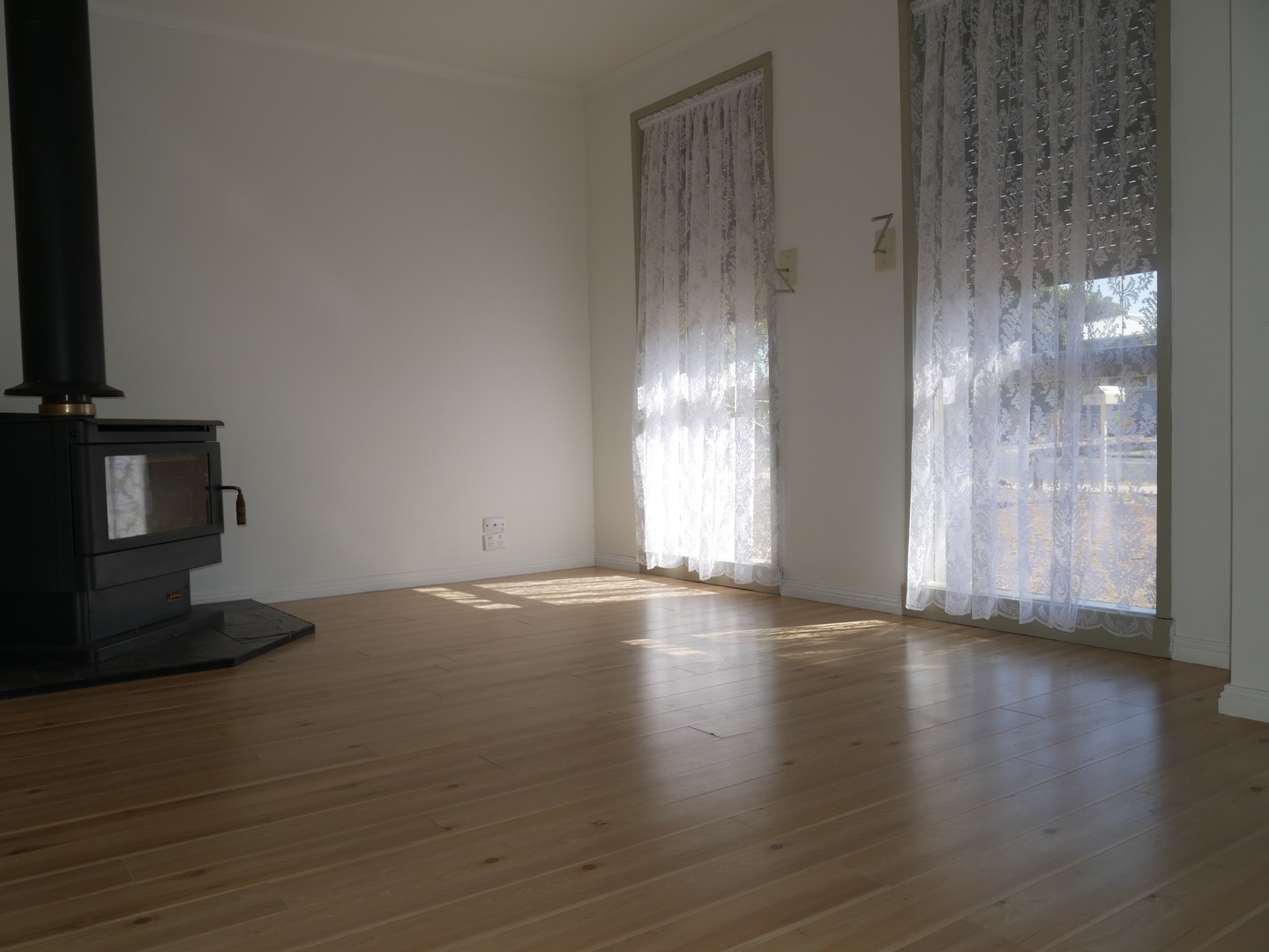 1 Cooper Street, Melton South, VIC 3338 - Thumbnail 1 - 24/05/2019