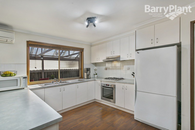 28 Crystal Brook Court, Narre Warren South, VIC 3805 - Thumbnail 2 - 19/05/2019