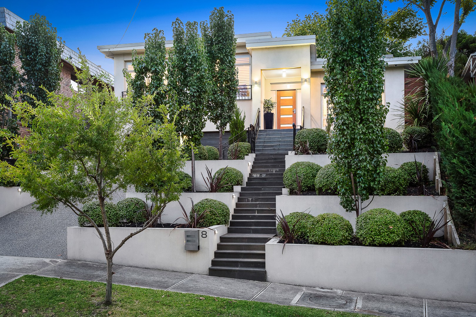 8 Andromeda WayTemplestowe Lower, VIC 3107, Templestowe Lower - Thumbnail 2