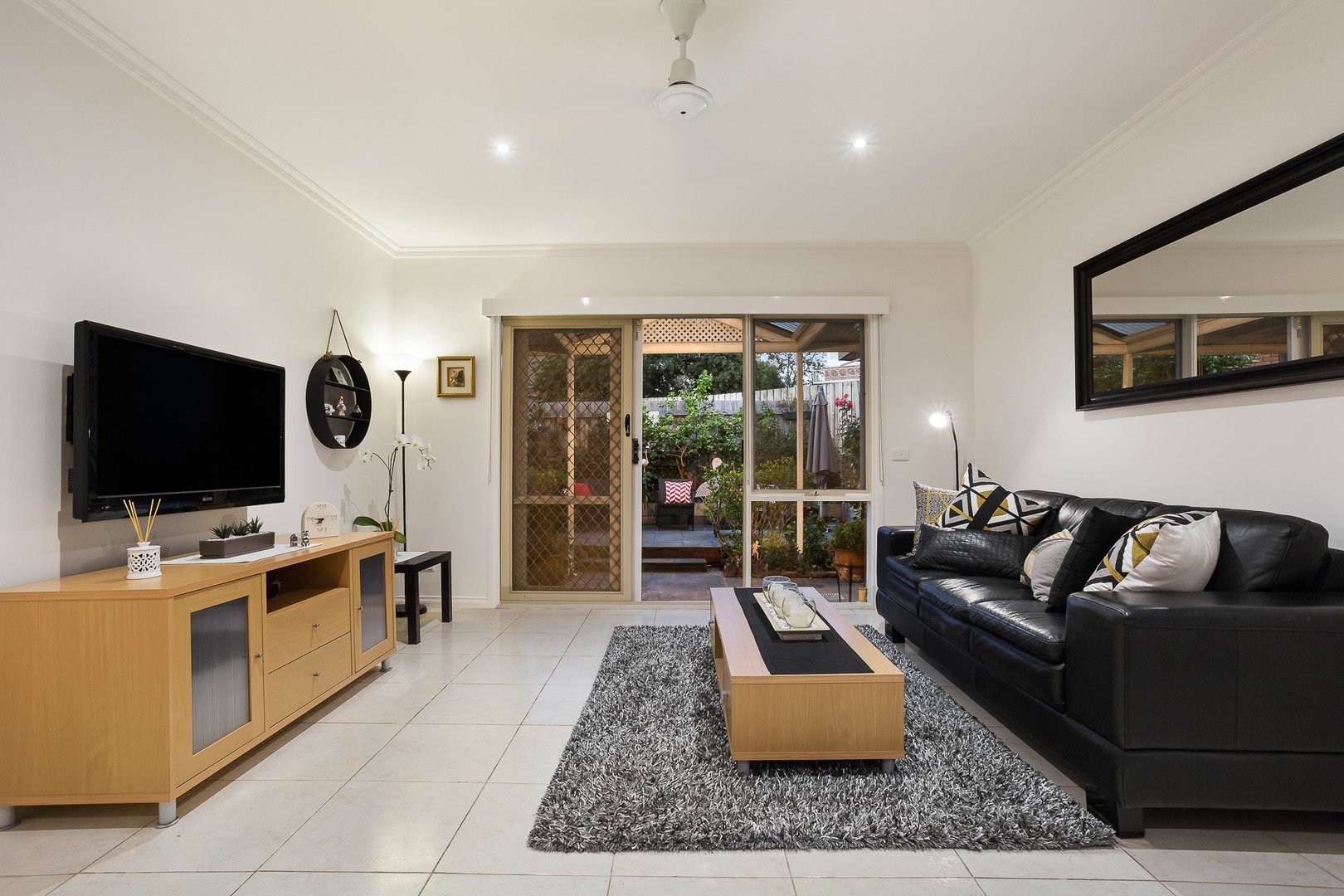4/2 Paul Street, Doncaster, VIC 3108, Melton West - Thumbnail 3
