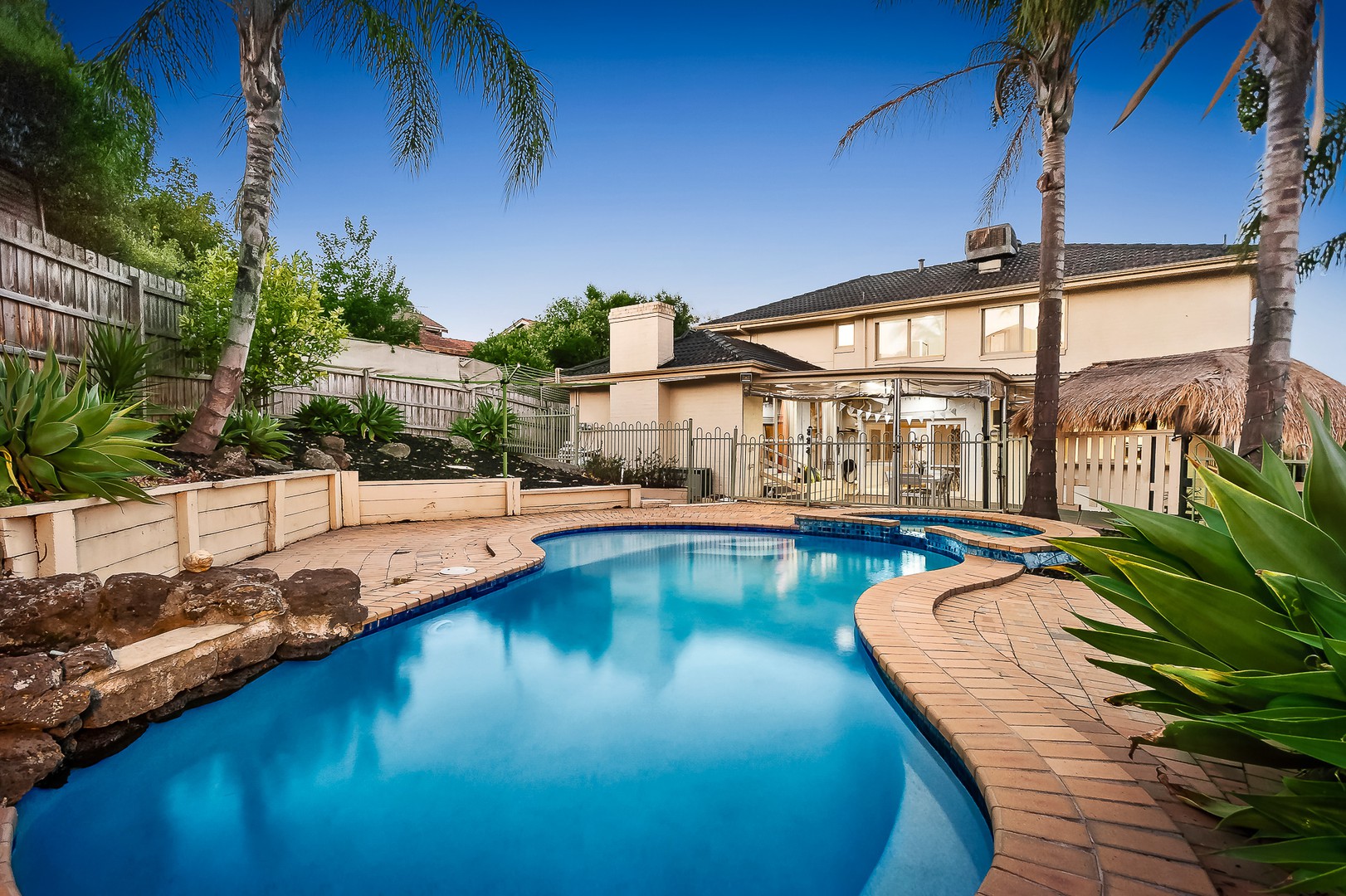 2 Twyford CloseDoncaster East, VIC 3109, Doncaster East - Thumbnail 4