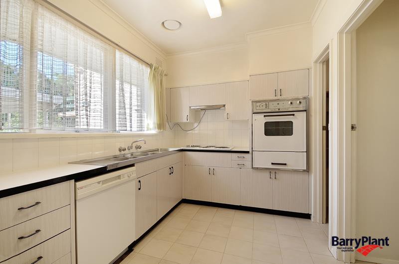 23 LEON Street, Cheltenham, VIC 3192 - Thumbnail 2 - 24/05/2019