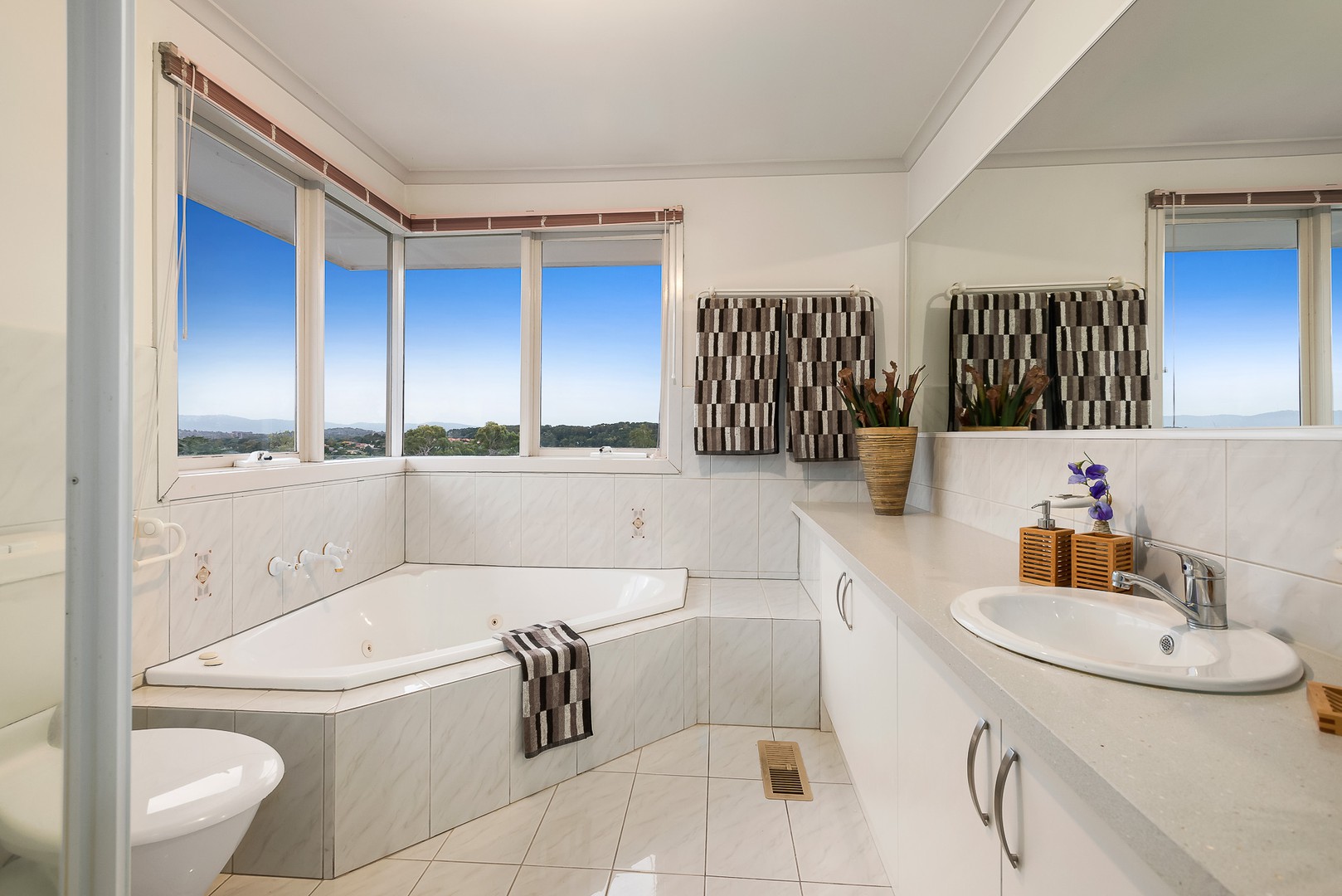 34 Canopus DriveDoncaster East, VIC 3109, Doncaster East - Thumbnail 7