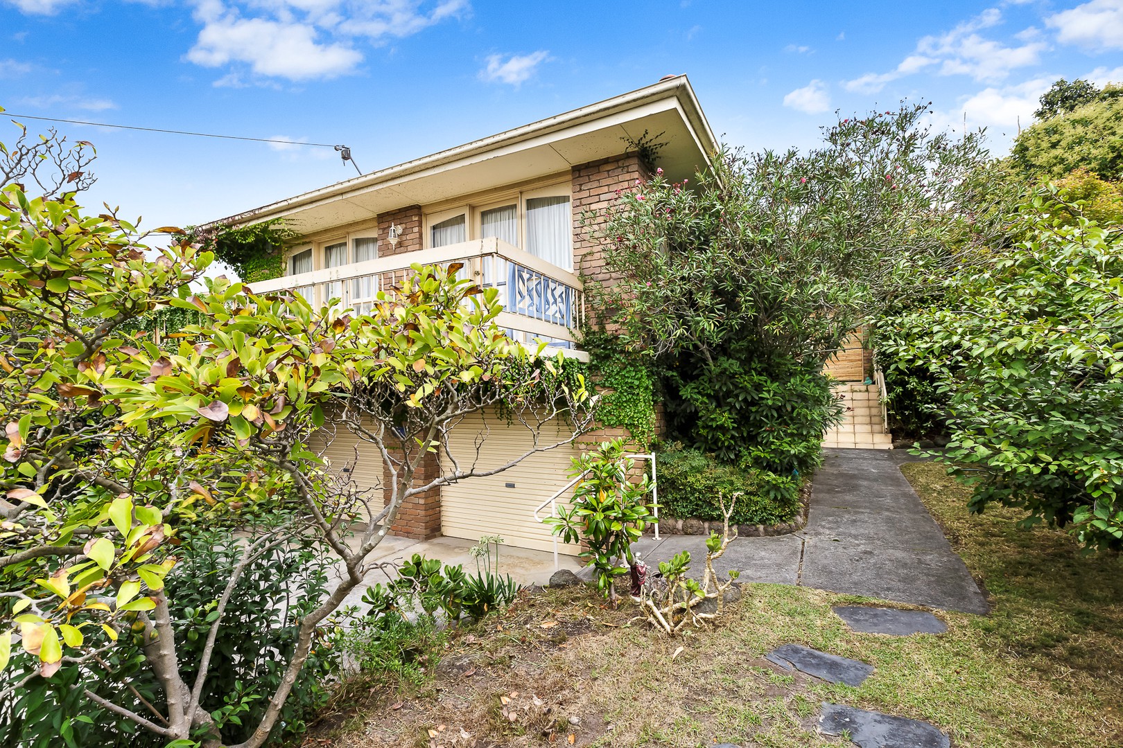1 Adelle CourtDoncaster, VIC 3108, Doncaster - Thumbnail 2