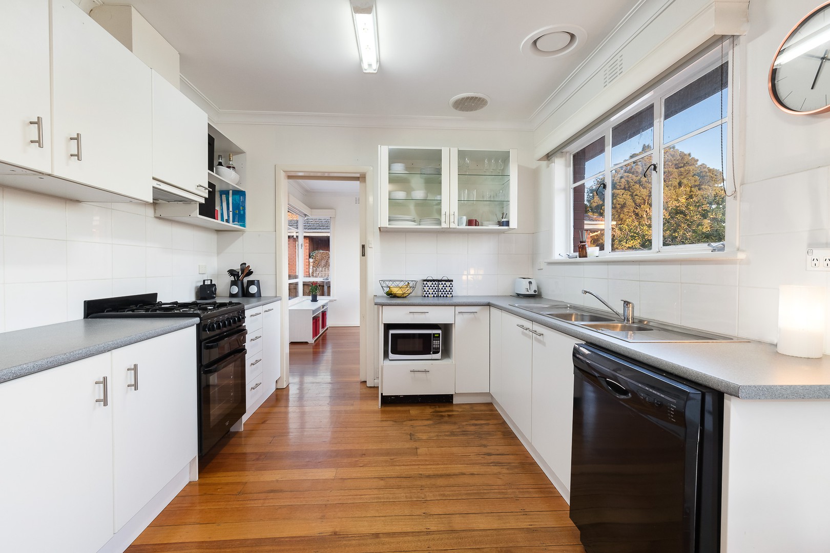 9 Arthur StreetDoncaster, VIC 3108, Doncaster - Thumbnail 4