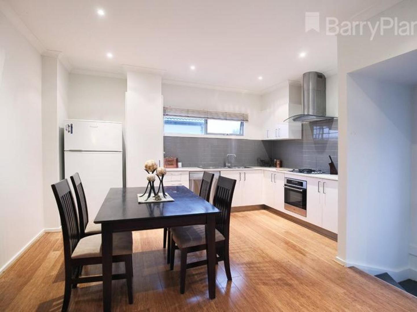 32/60 Cradle Mountain Drive, Craigieburn, VIC 3064 - Thumbnail 2 - 19/05/2019