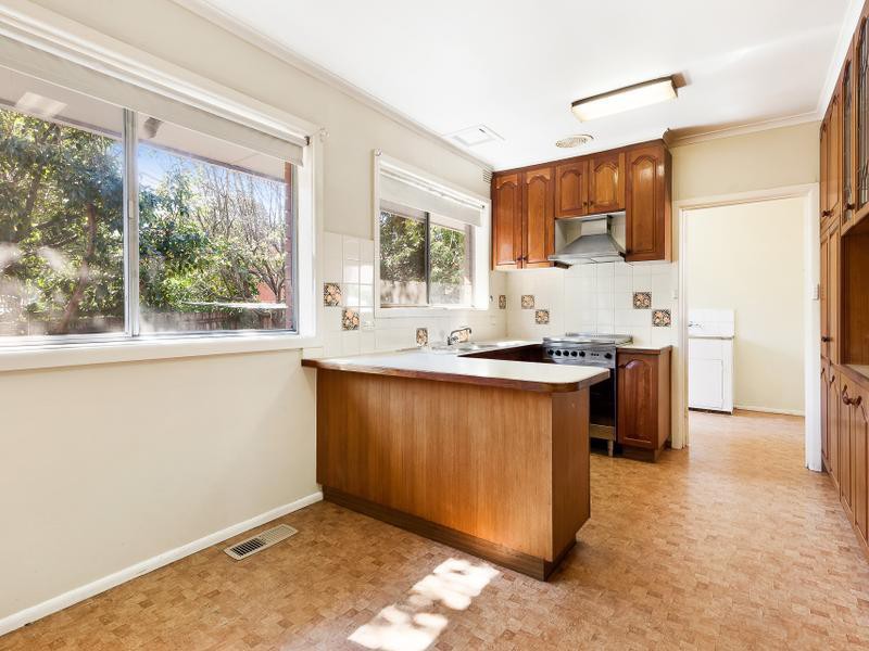 40 Wetherby RoadDoncaster, VIC 3108, Doncaster East - Thumbnail 3