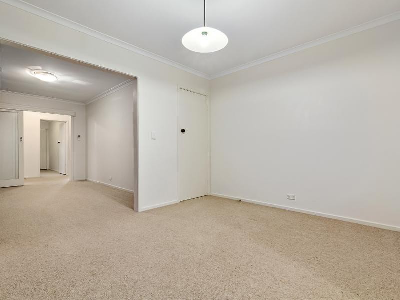 24 Rowan Street, Doncaster East, VIC 3109, Doncaster East - Thumbnail 5