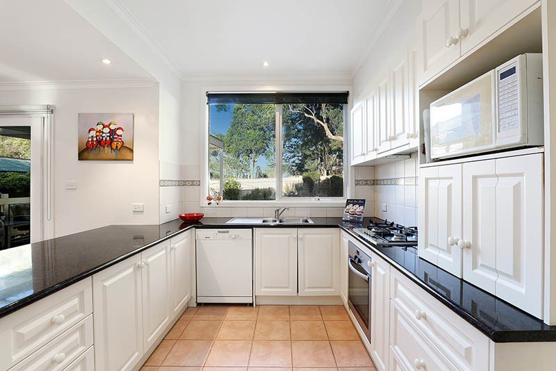13 Victor CrescentForest Hill, VIC 3131, Forest Hill - Thumbnail 5
