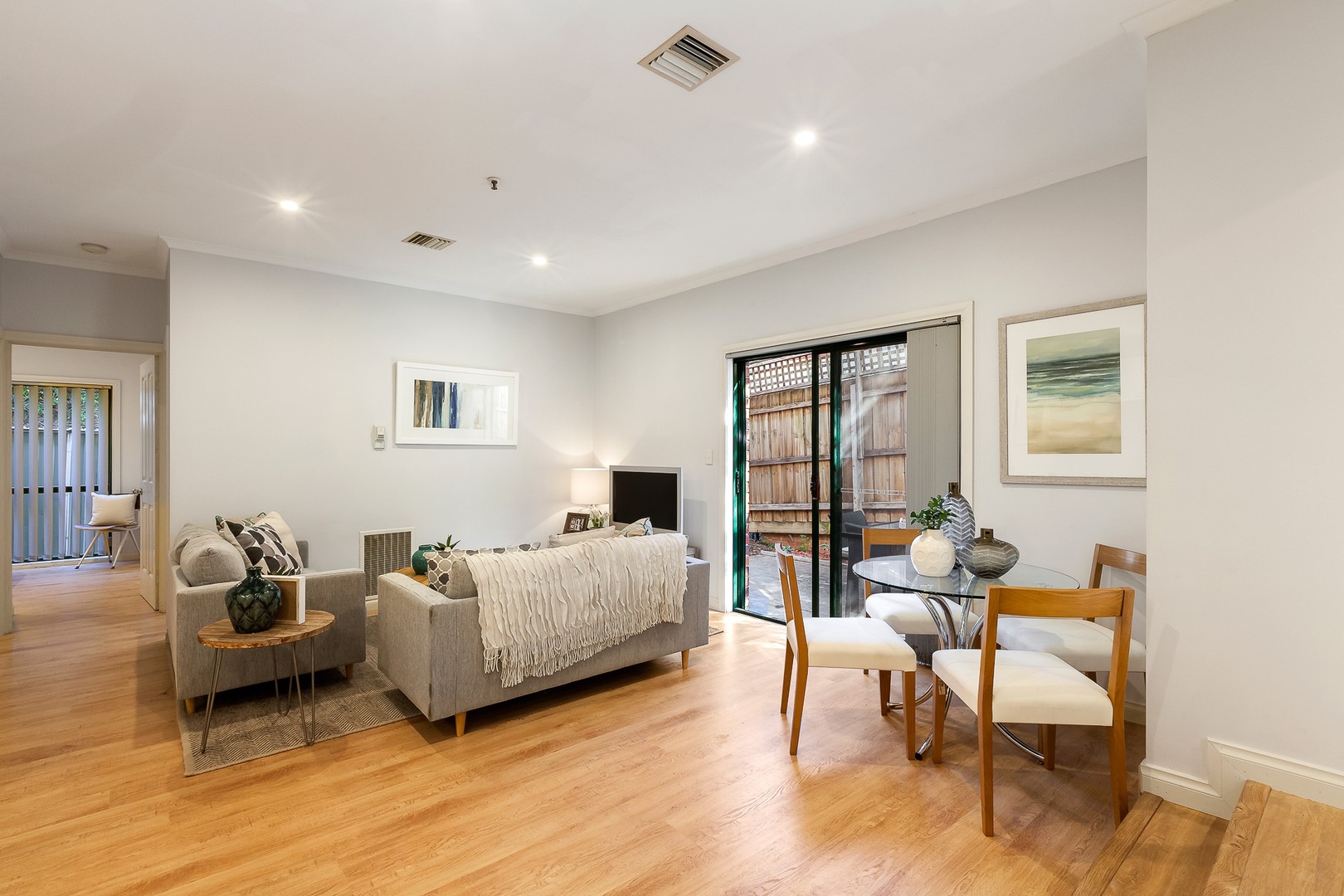 2/38 Solent Cres, Norwest, NSW, 2153, Norwest - Thumbnail 3
