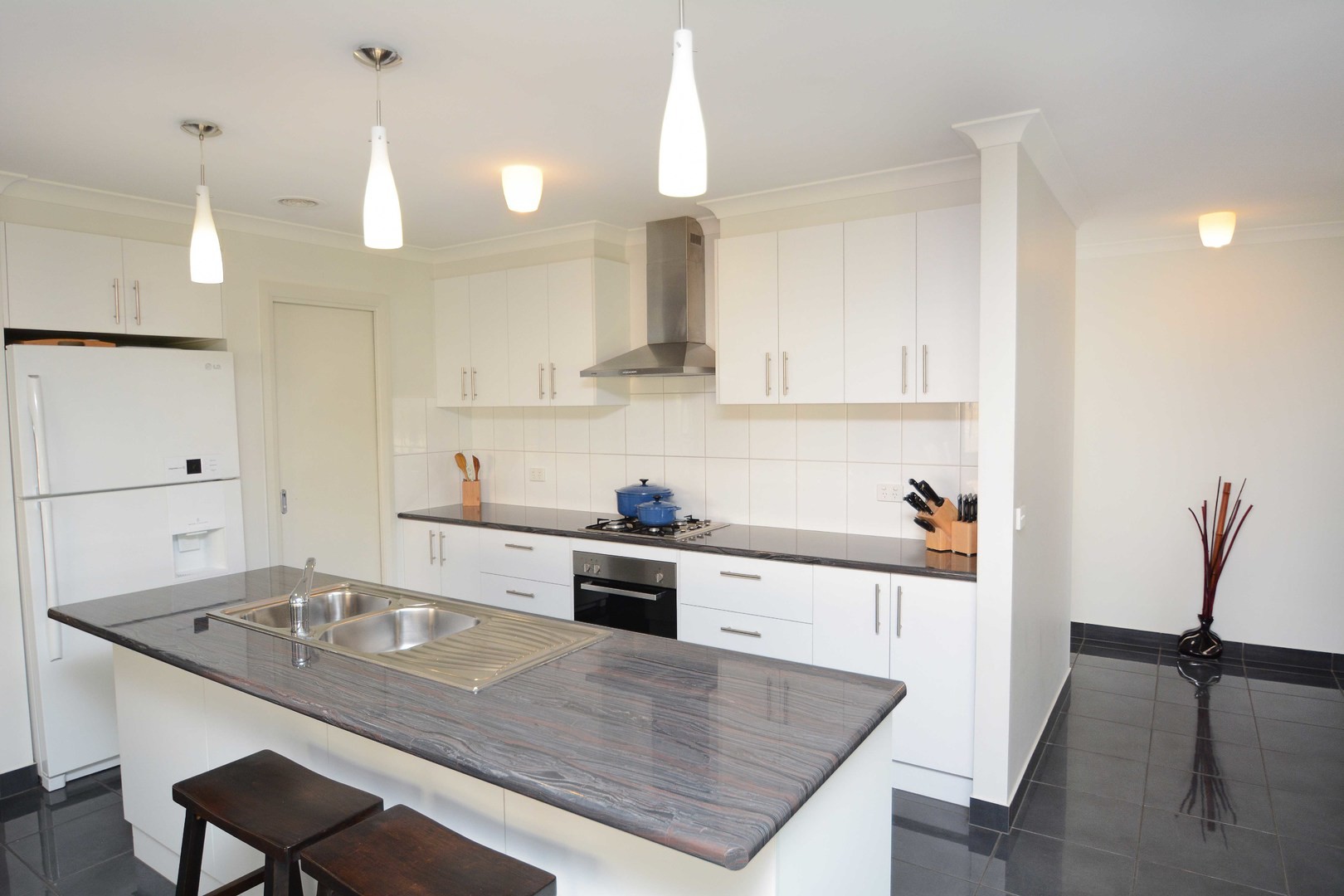 8 Delta Court, Mildura, VIC 3500 - Thumbnail 1 - 24/05/2019