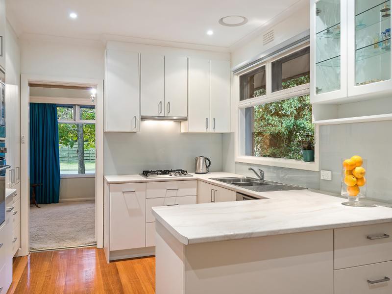 24 Lauer Street, Doncaster, VIC 3108, Doncaster - Thumbnail 2