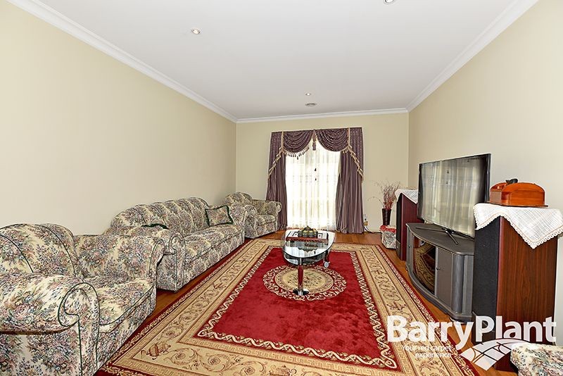 35a Jolimont Place, Dingley Village, VIC 3172 - Thumbnail 2 - 19/05/2019