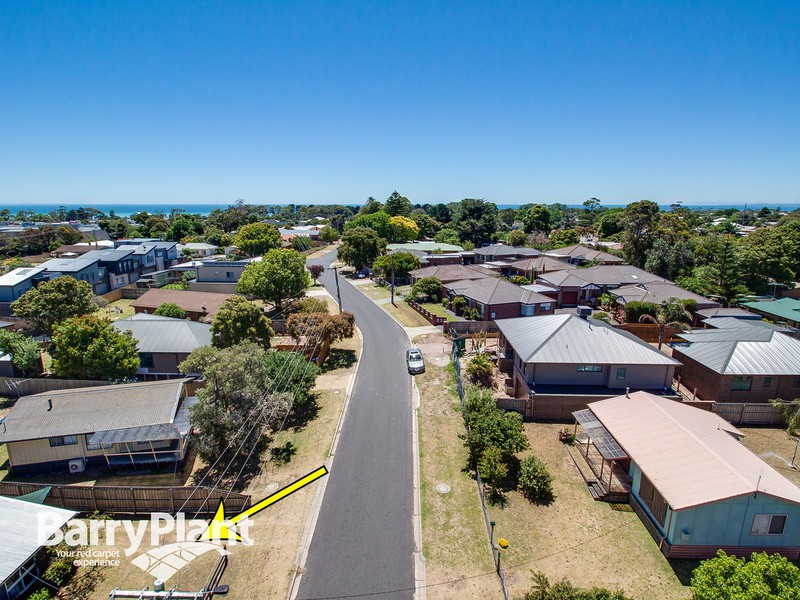 8 Windella Avenue, Rosebud, VIC 3939 - Thumbnail 2 - 24/05/2019