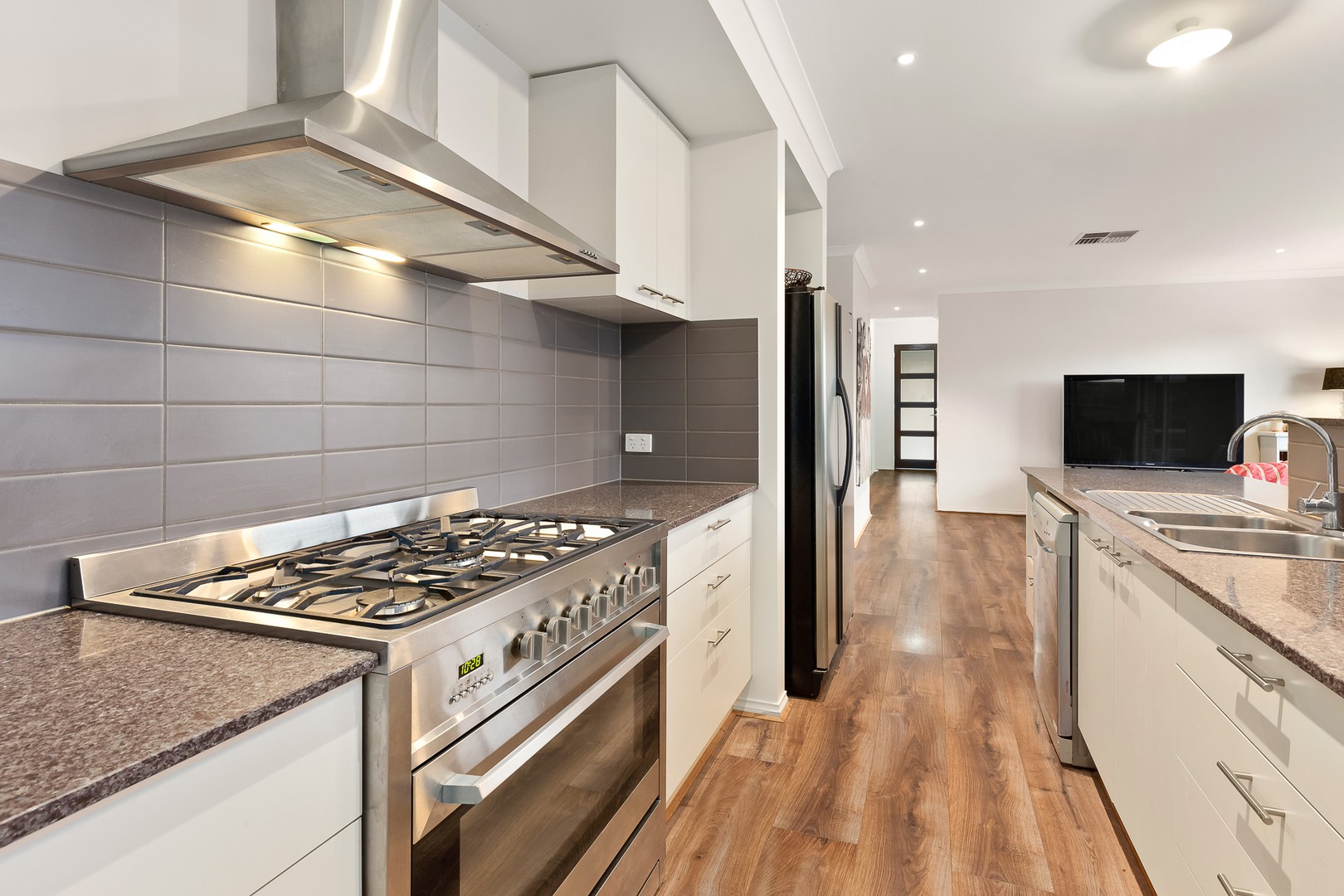 5 Fulani Court, Doreen, VIC 3754 - Thumbnail 1 - 19/05/2019