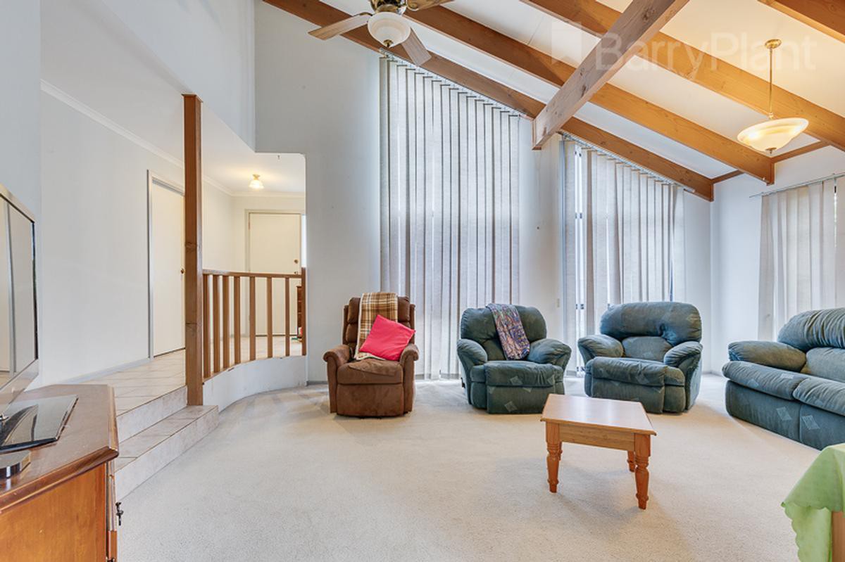 5 Bowen Court, Sunbury, VIC 3429 - Thumbnail 2 - 19/05/2019