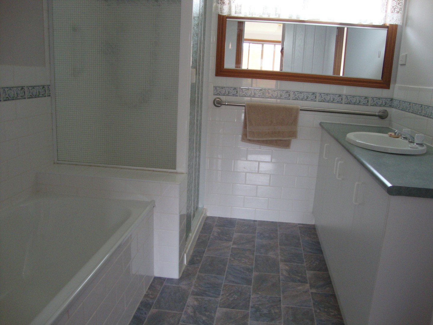 3/15 Park Street, Wendouree, VIC 3355 - Thumbnail 2 - 24/05/2019