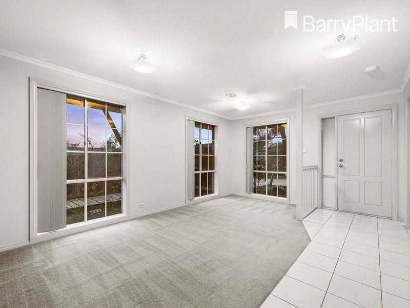 7 Lisa Court, Hoppers Crossing, VIC 3029 - Thumbnail 2 - 19/05/2019