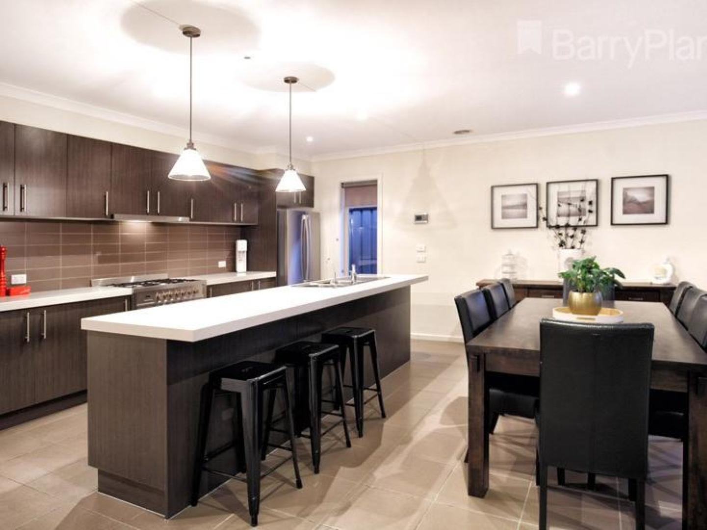 76 Huntington Drive, Craigieburn, VIC 3064 - Thumbnail 2 - 19/05/2019