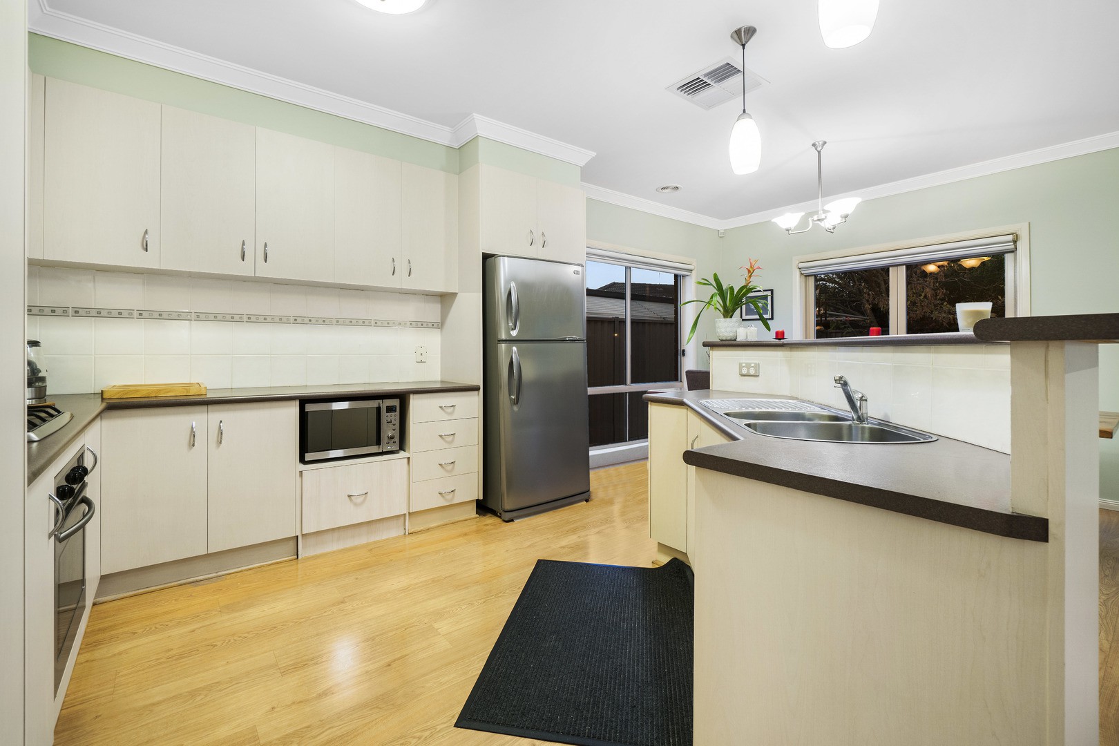 14 Lauricella Place, Caroline Springs, VIC 3023 - Thumbnail 2 - 19/05/2019