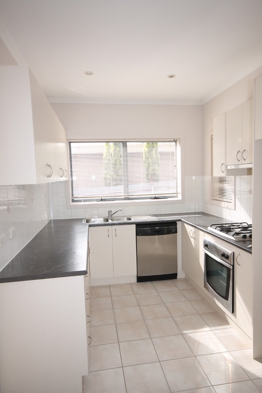 2/8 Griffith Street, Reservoir, VIC 3073 - Thumbnail 2 - 24/05/2019