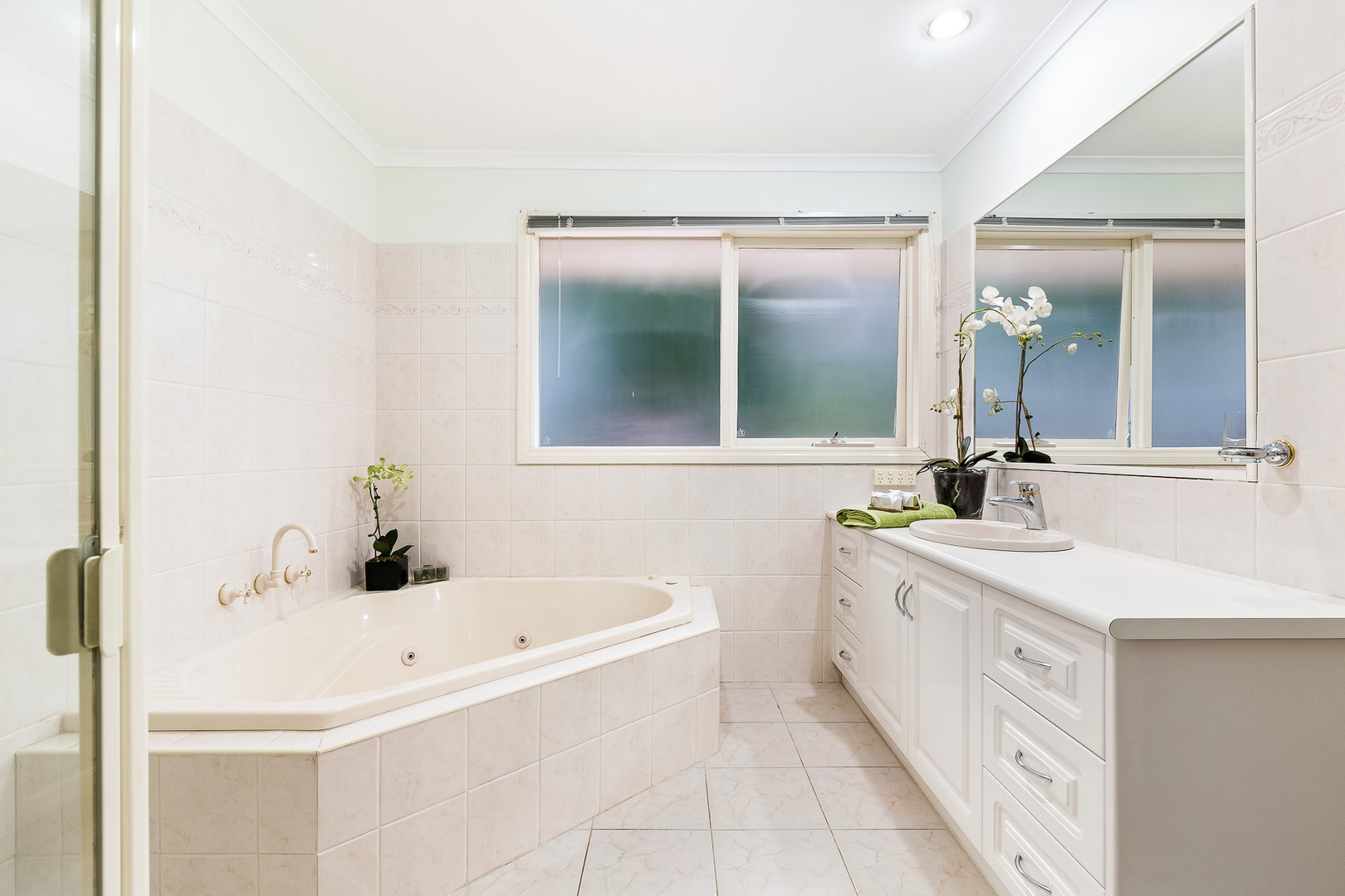 2 Greenview Close, Donvale, VIC 3111, Donvale - Thumbnail 7