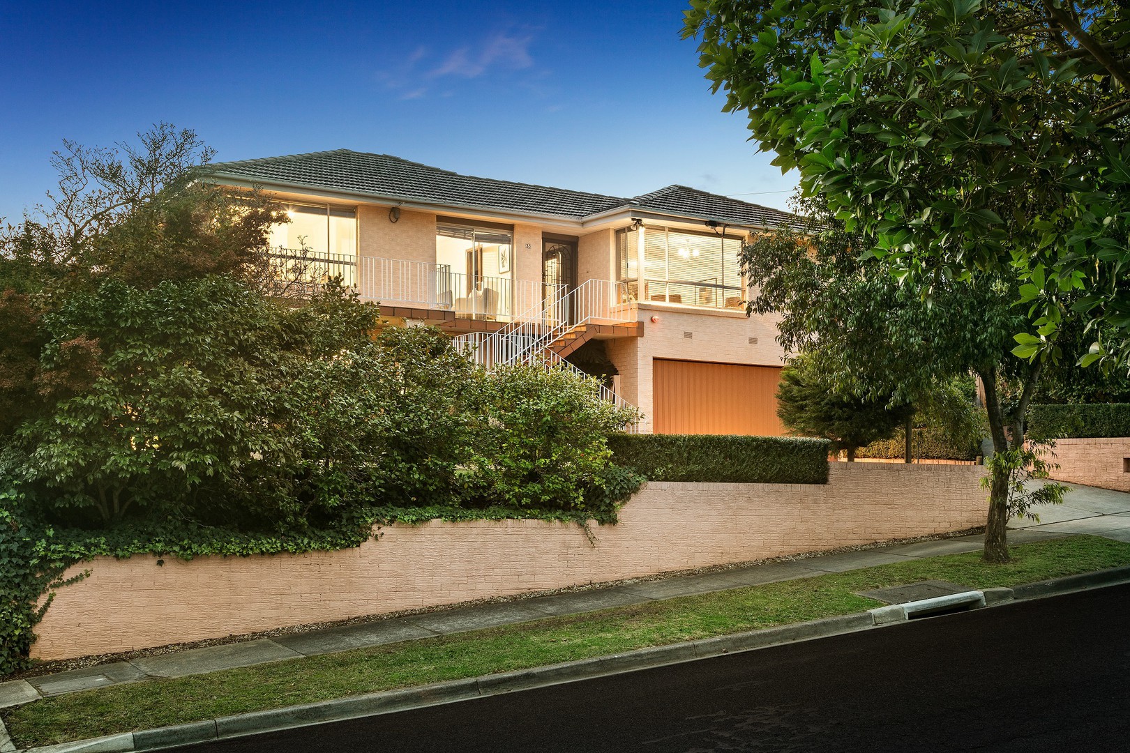 33 Clay Drive, Doncaster, VIC 3108, Doncaster - Thumbnail 3