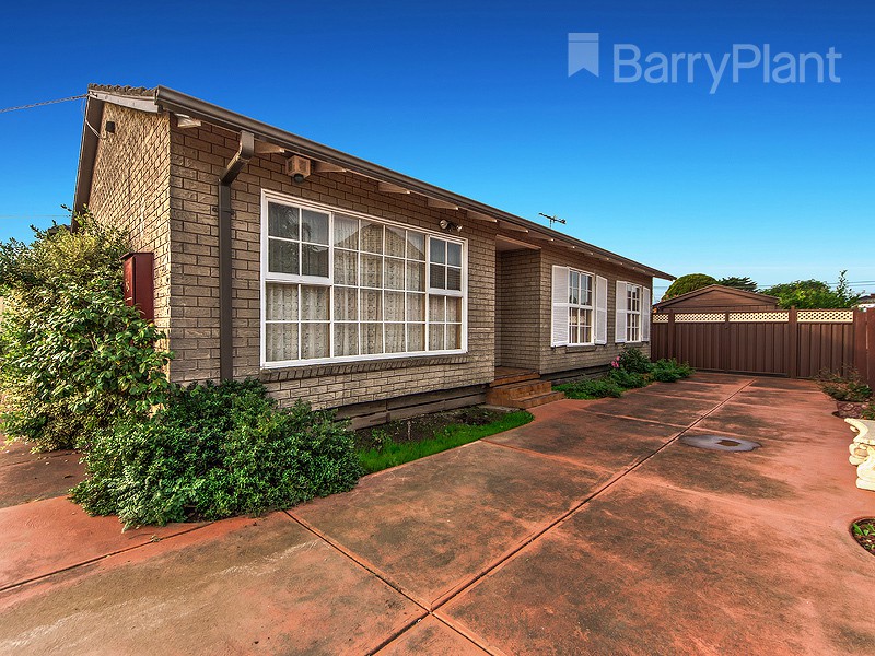 36 Cowper Avenue, St Albans, VIC 3021 - Thumbnail 1 - 19/05/2019