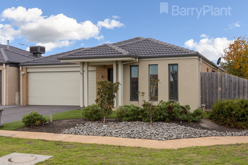 16 Jacana Crescent, Williams Landing, VIC 3027 - Thumbnail 2 - 24/05/2019