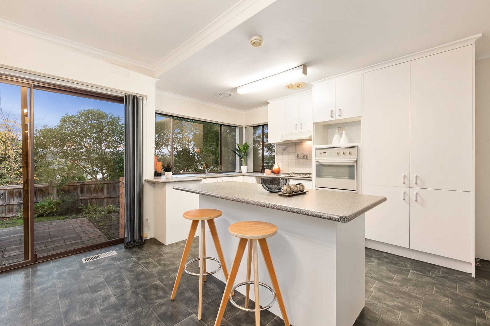 1/5 Harrow Court, Doncaster, VIC 3108, Doncaster - Thumbnail 4