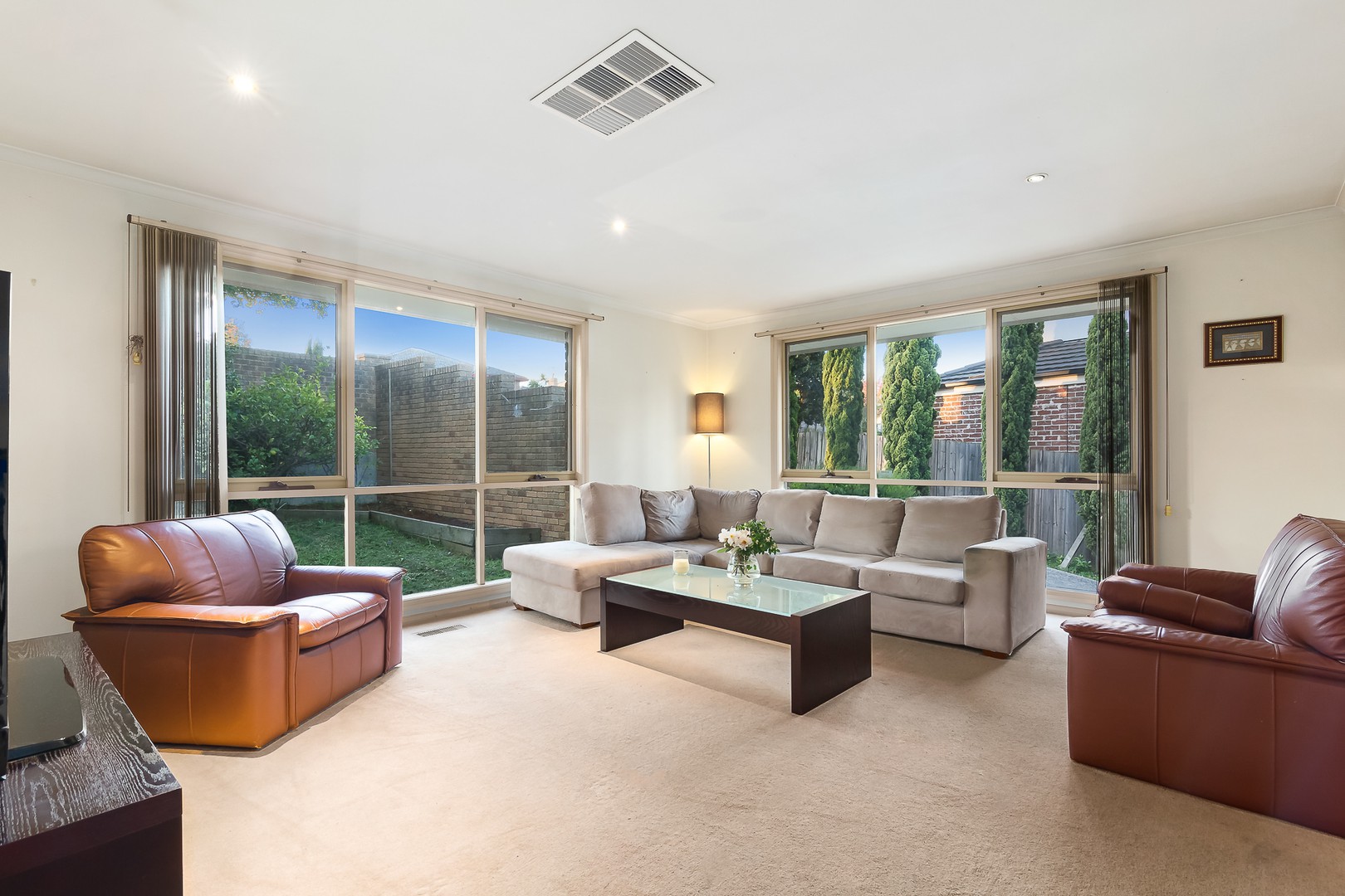1/60 Thompsons Road, Bulleen, VIC 3105, Point Cook - Thumbnail 2