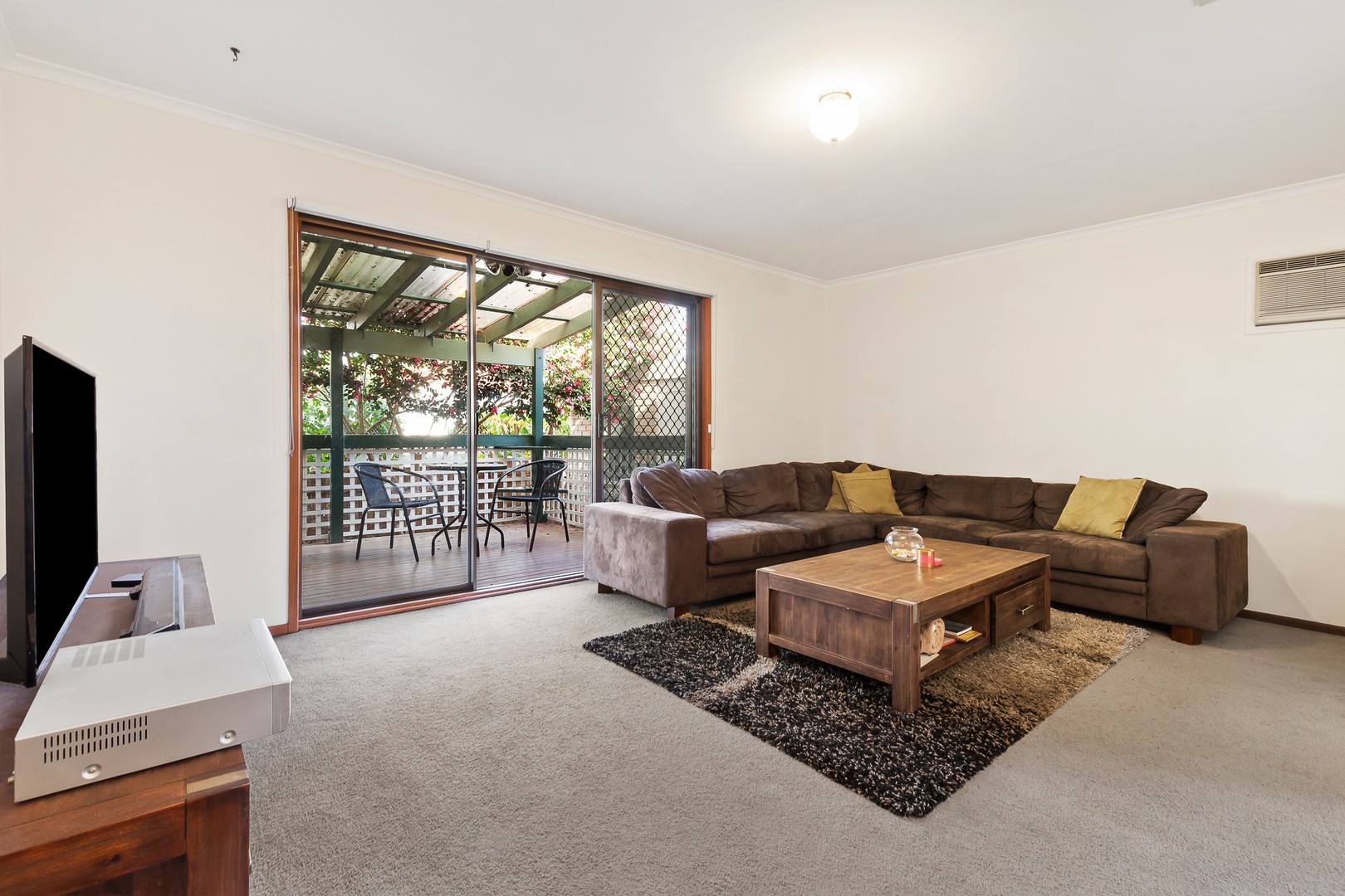 3/10 Quarry RoadMitcham, VIC 3132, Mitcham - Thumbnail 2