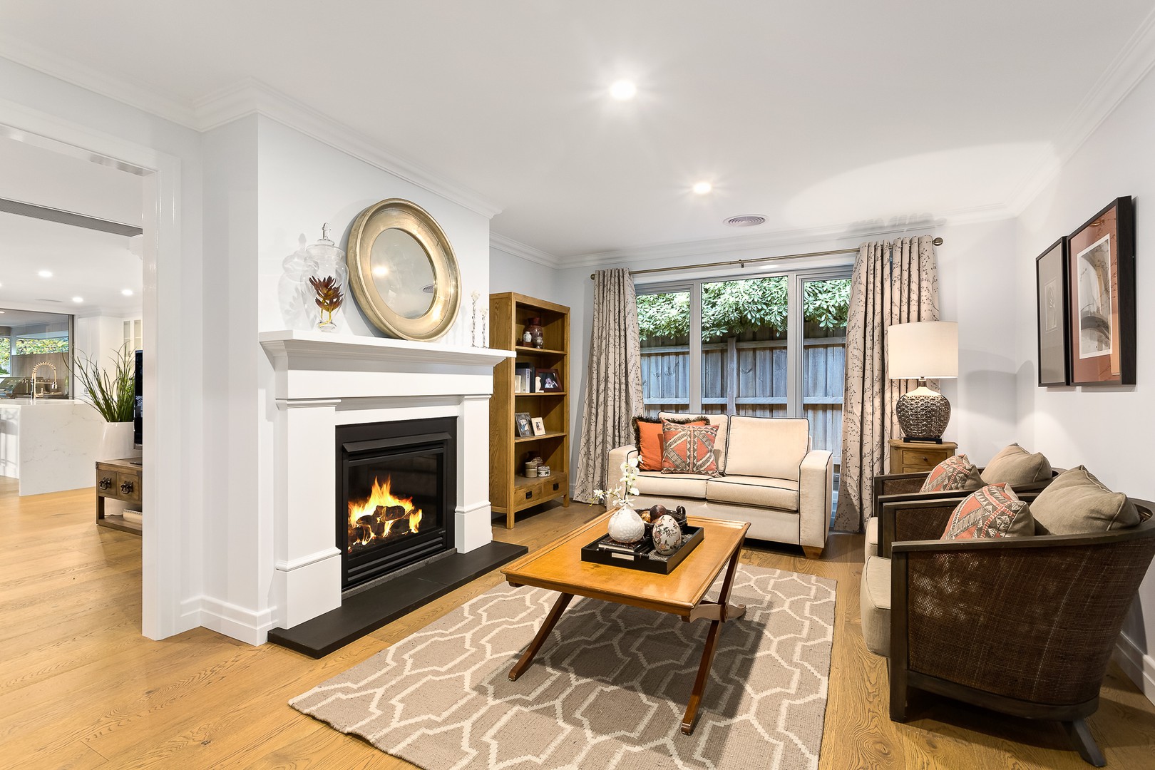 24 Glen Orchard CloseTemplestowe, VIC 3106, Templestowe - Thumbnail 2