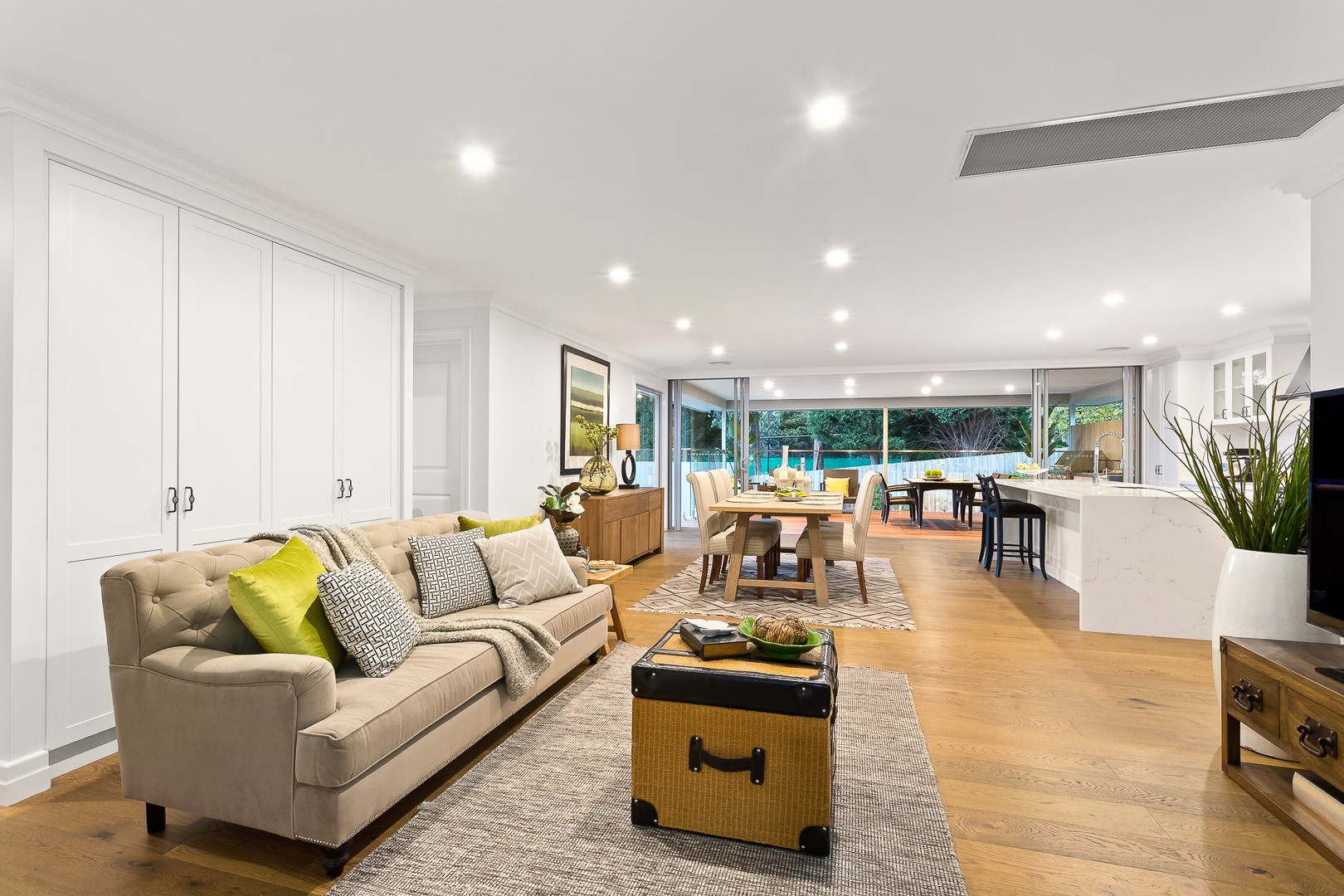 24 Glen Orchard CloseTemplestowe, VIC 3106, Templestowe - Thumbnail 4