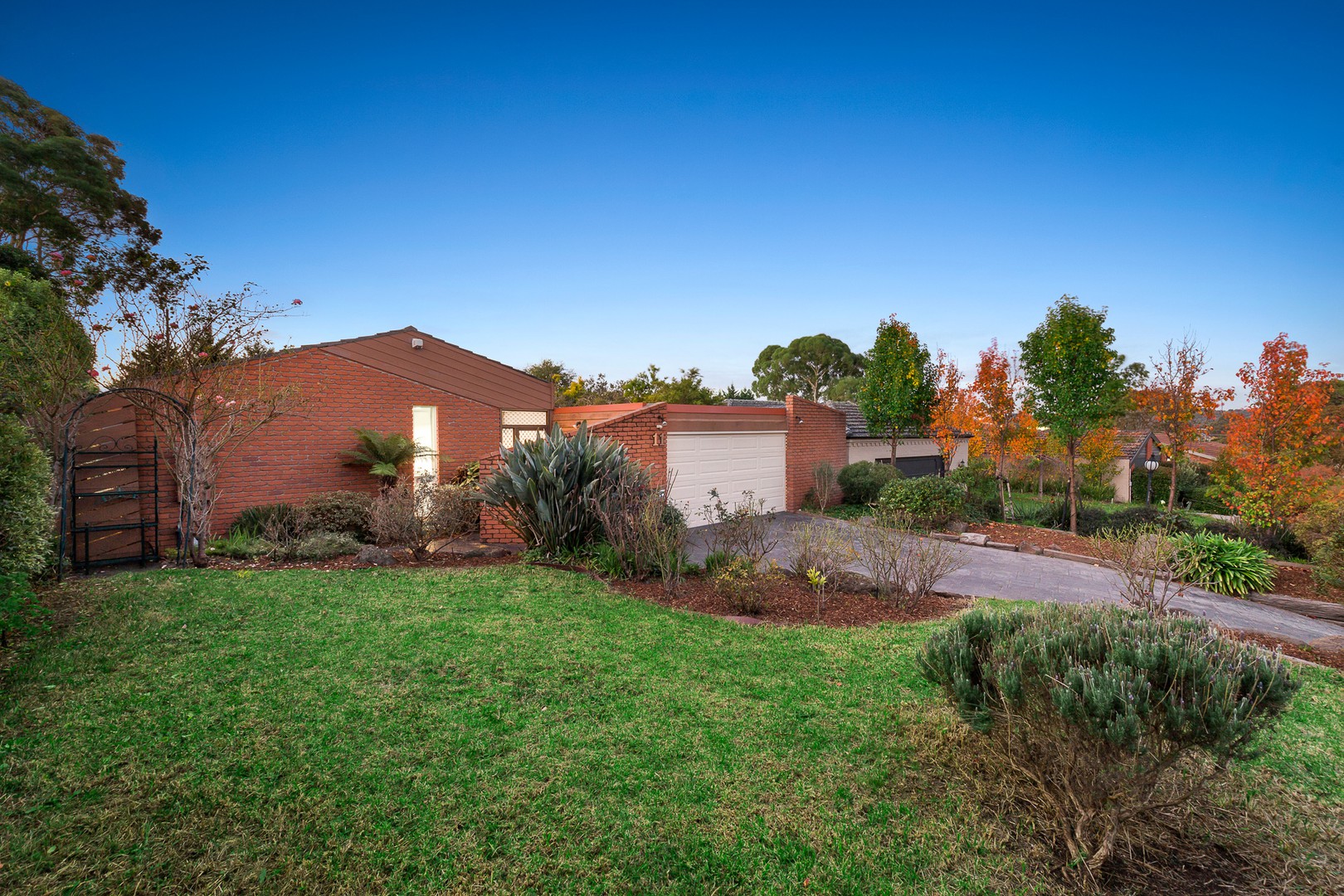 11 Miramar CourtDonvale, VIC 3111, Donvale - Thumbnail 2