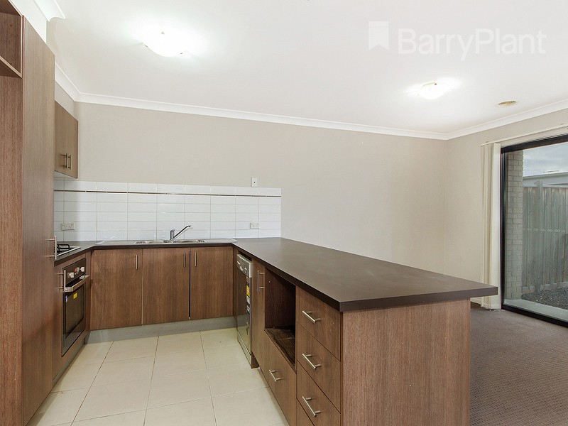6 Burberry Lane, Deer Park, VIC 3023 - Thumbnail 2 - 19/05/2019