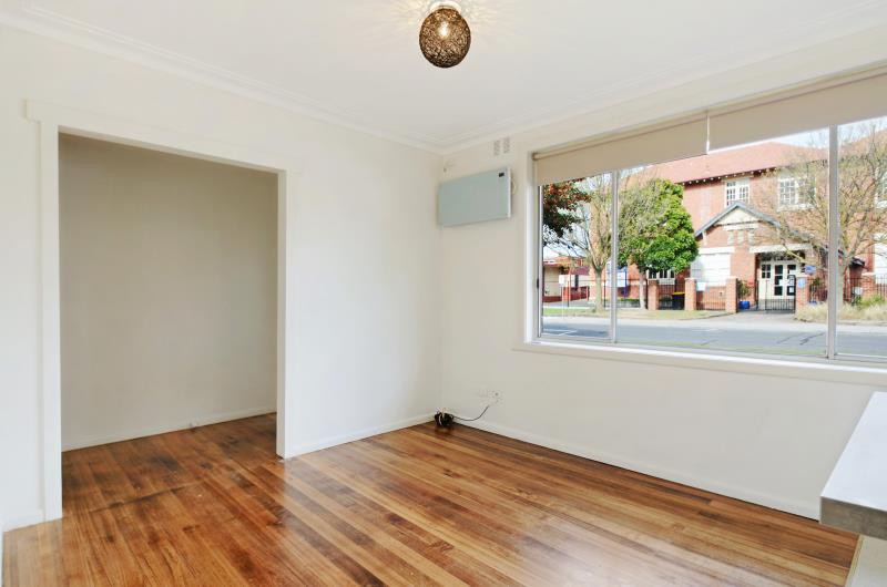 1/9 Childers Street, Mentone, VIC 3194 - Thumbnail 2 - 24/05/2019