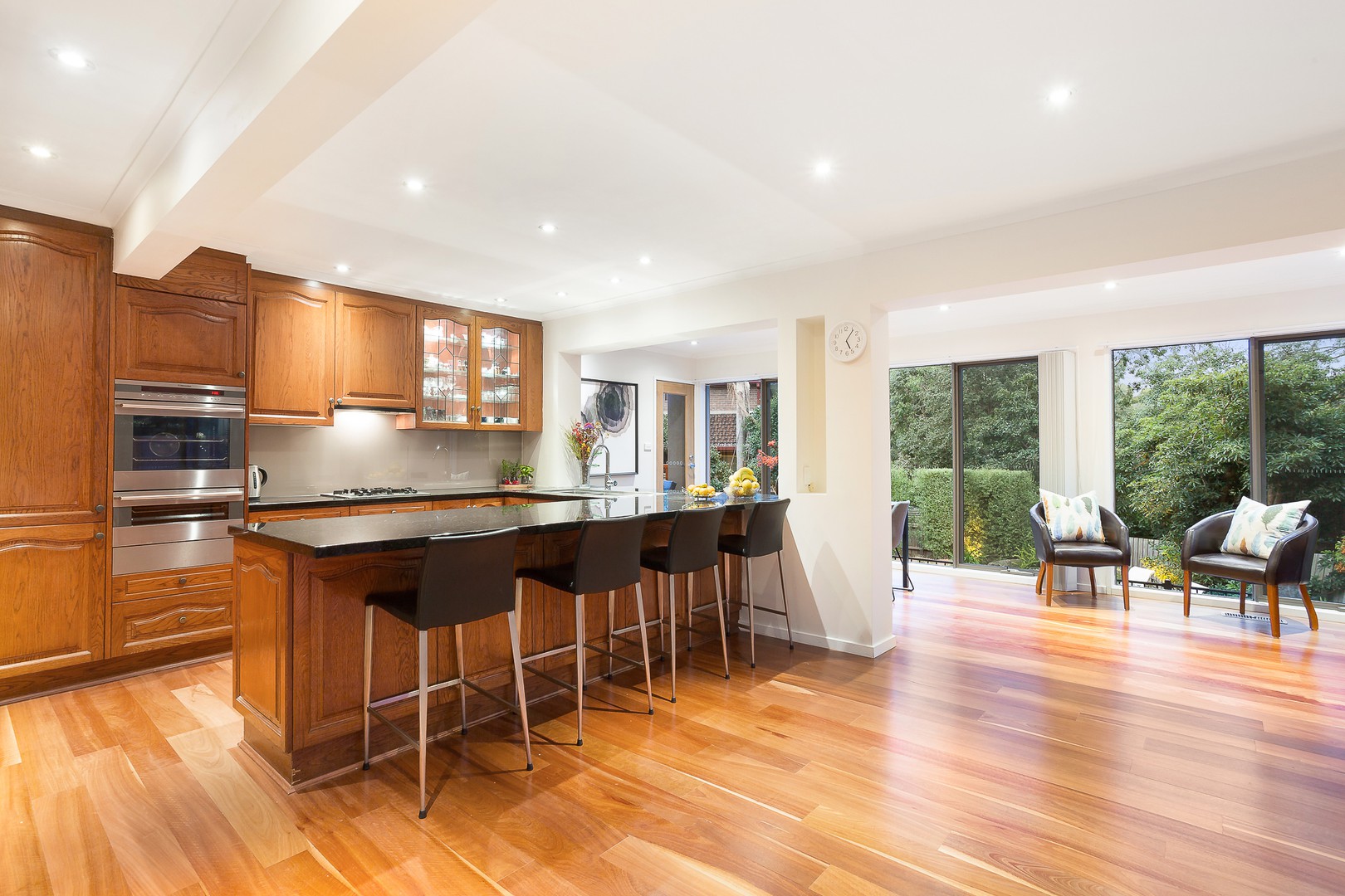 7 Clays Court, Templestowe, VIC 3106 - Thumbnail 2 - 19/05/2019