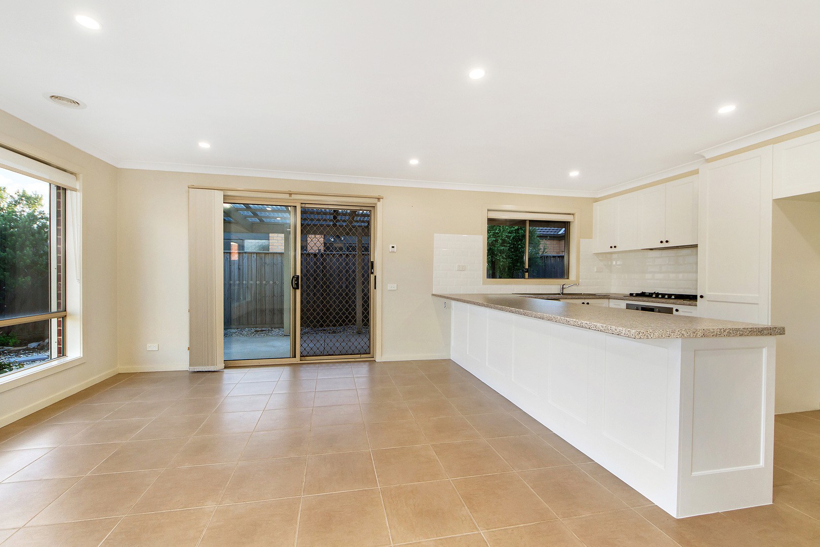 32 Hatchlands Drive, Deer Park, VIC 3023 - Thumbnail 1 - 24/05/2019