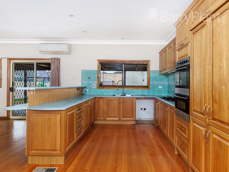 38 Salmond Street, Deer Park, VIC 3023 - Thumbnail 2 - 19/05/2019