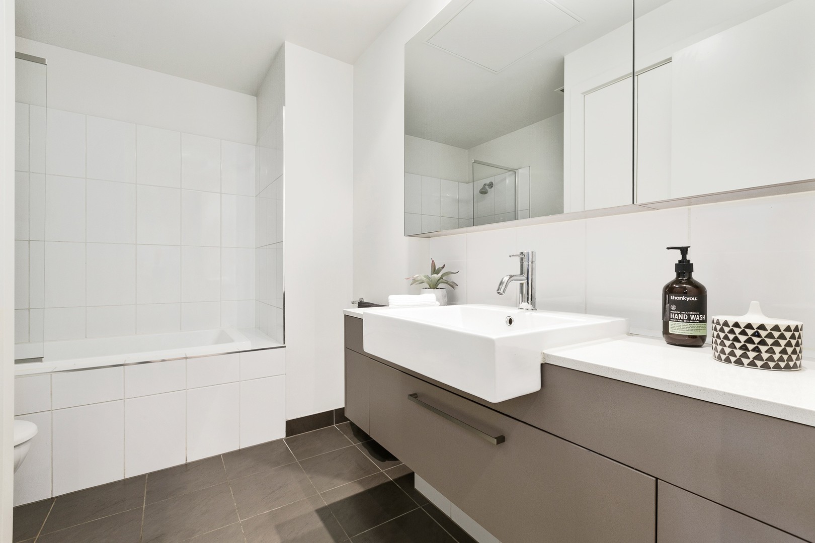 111/300 Middleborough RoadBlackburn, VIC 3130, Blackburn - Thumbnail 3