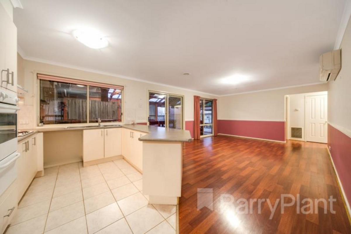 63 Howey Road, Pakenham, VIC 3810 - Thumbnail 2 - 24/05/2019