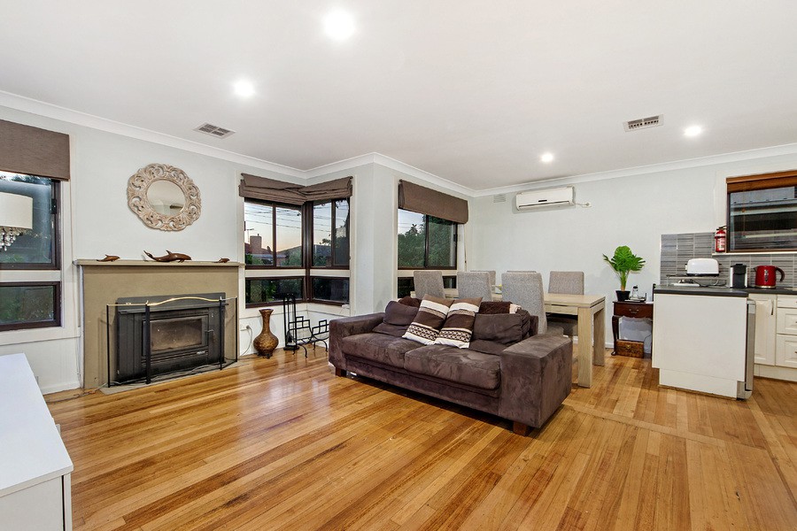 1/8 McRae Avenue, St Albans, VIC 3021 - Thumbnail 2 - 19/05/2019