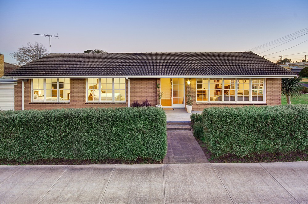 1 Landy Avenue, Highton, VIC 3216 - Thumbnail 2 - 19/05/2019
