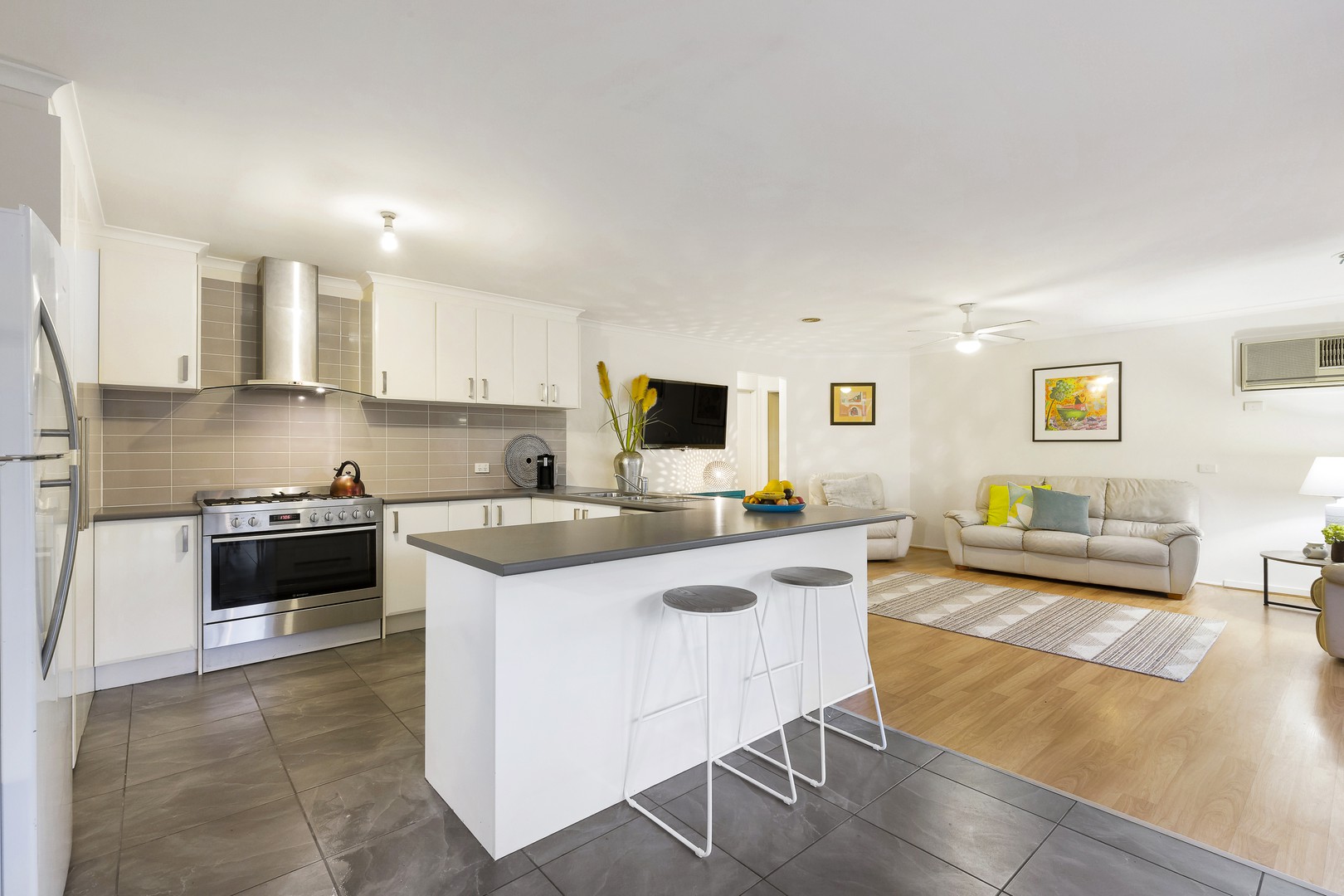 14 Dalray Place, Lilydale, VIC 3140 - Thumbnail 2 - 19/05/2019