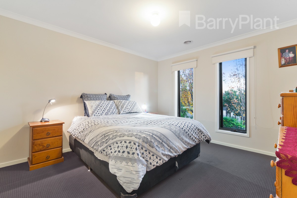3 Quirk Road, Pakenham, VIC 3810 - Thumbnail 2 - 19/05/2019