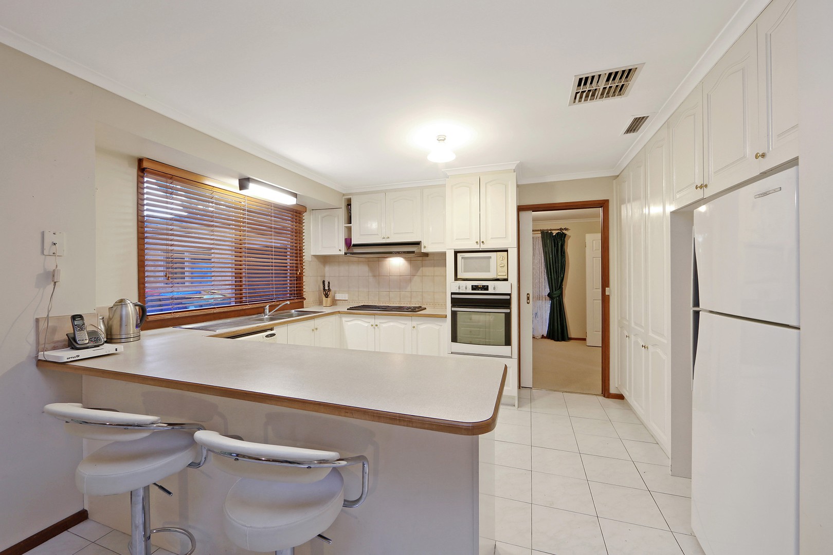 22 Cooper Road, Rowville, VIC 3178 - Thumbnail 2 - 19/05/2019