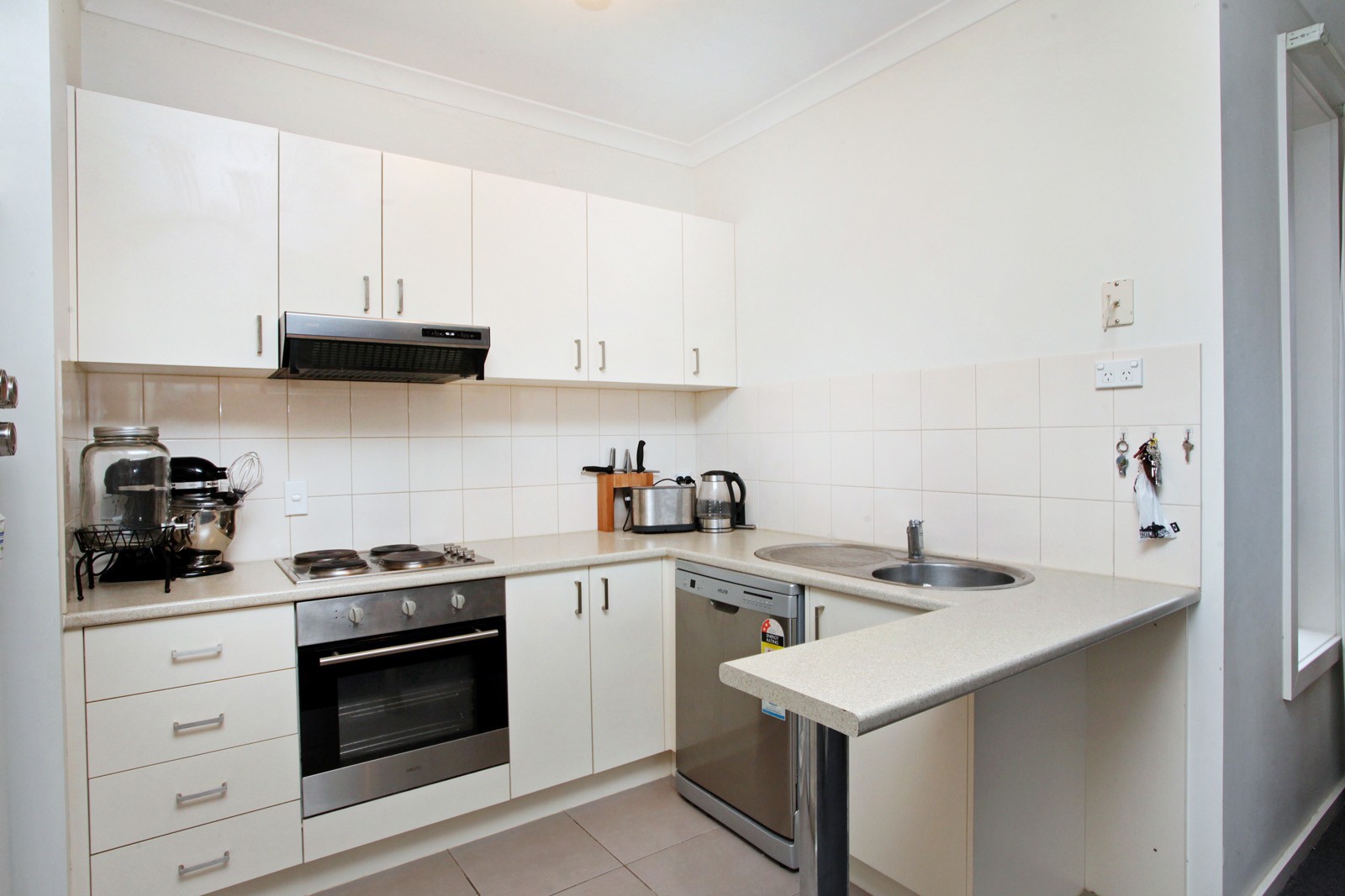 11/9 Petrea Place, Melton West, VIC 3337 - Thumbnail 2 - 24/05/2019