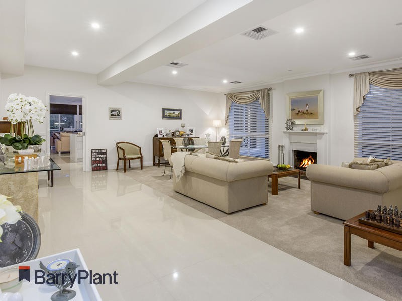 11 Allen Drive, Mount Eliza, VIC 3930 - Thumbnail 2 - 19/05/2019
