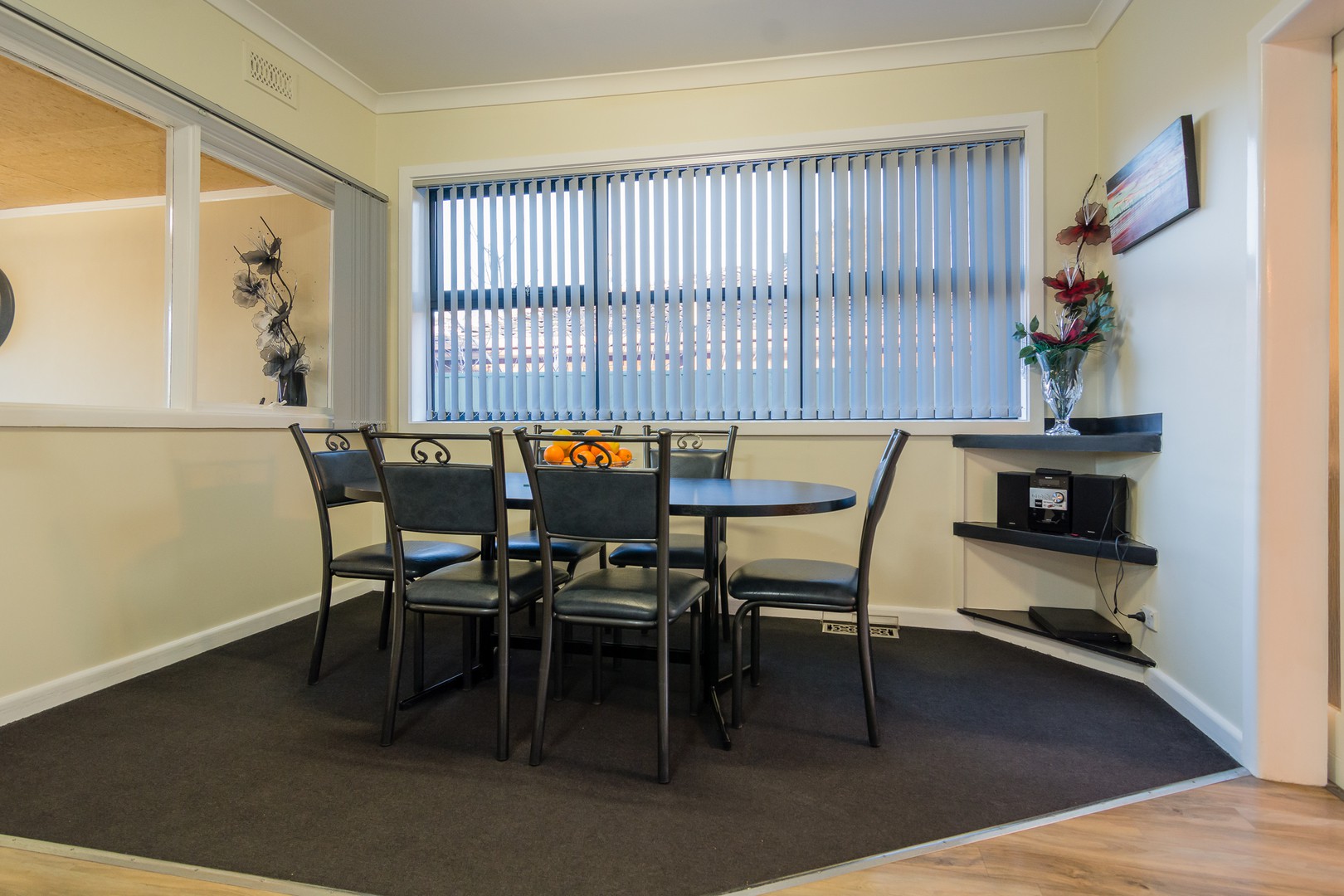 28 Mount View Road, Thomastown, VIC 3074 - Thumbnail 2 - 19/05/2019